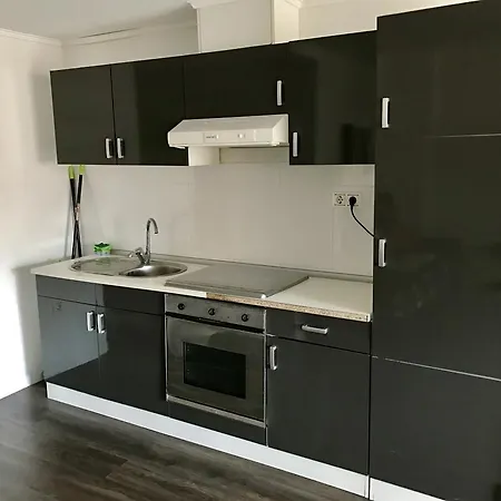 Maralic Apartamento
